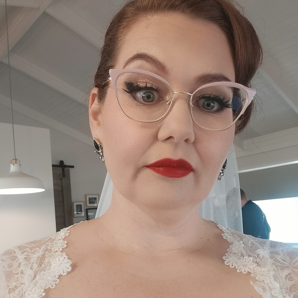 Meet your Posher, Rebecca